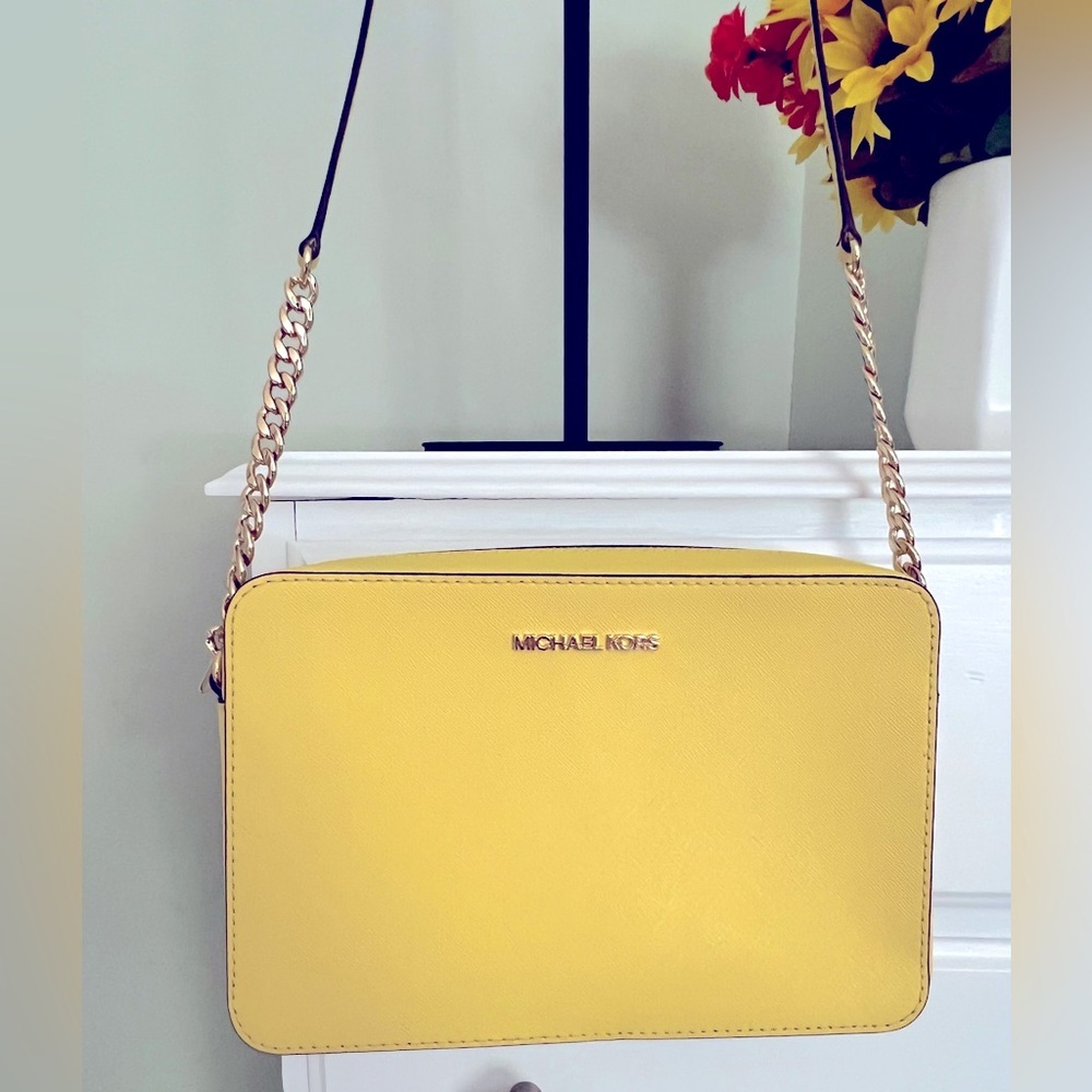 *Like New* Michael Kors Yellow Saffiano Leather Structured Crossbody Bag ๐ - Picture 3 of 12